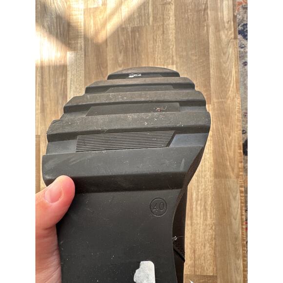 Women's Saks Fifth Avenue Lugsole Chunky Platform Heeled Boots size 40 Grunge - Picture 4 of 5